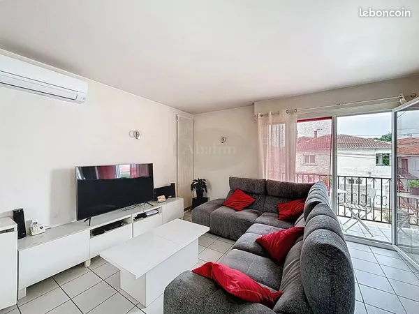 Maison 9 pièces 235 m² 