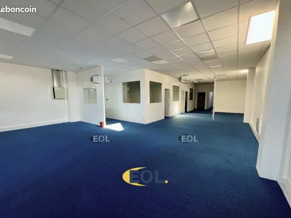 Bureau 2 631 m² 