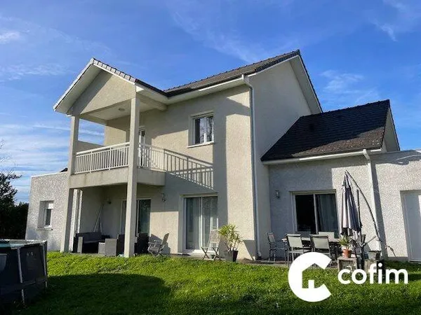 Maison 5 pièces 136 m² 