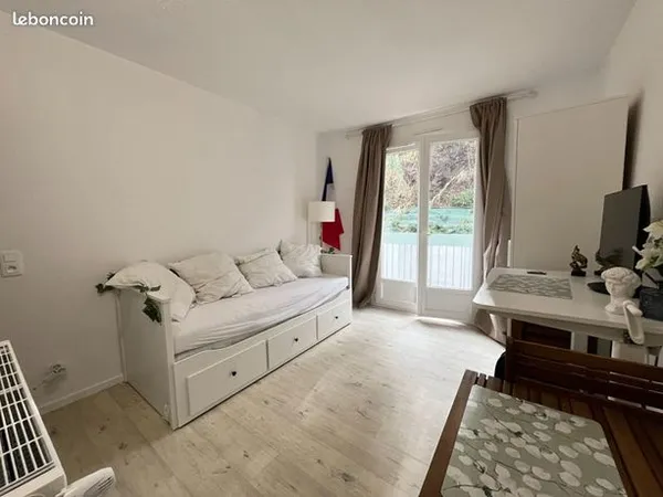 Appartement 1 pièce 15 m² 