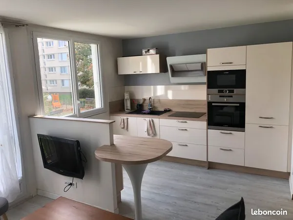 Studio 27m2 et Cave - Rueil Mont Valérien 