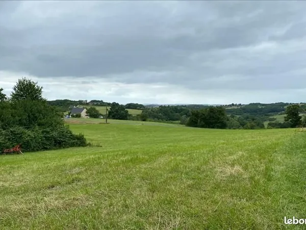 Terrain 2 050 m² La Dornac 
