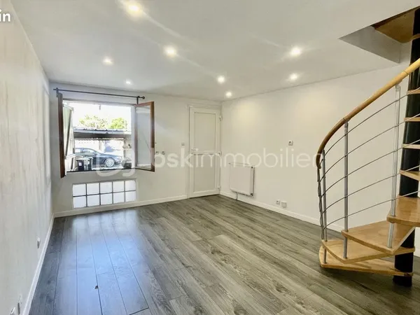 Maison 2 pièces 56 m² 