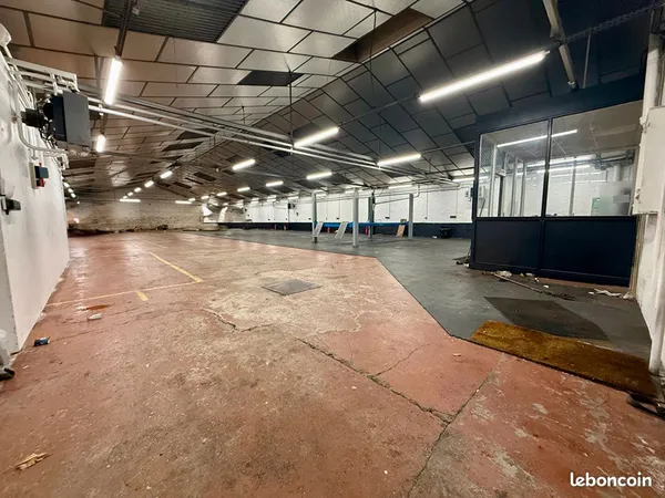 Entrepôt 836 m² SAINT ANDRE LEZ LILLE 