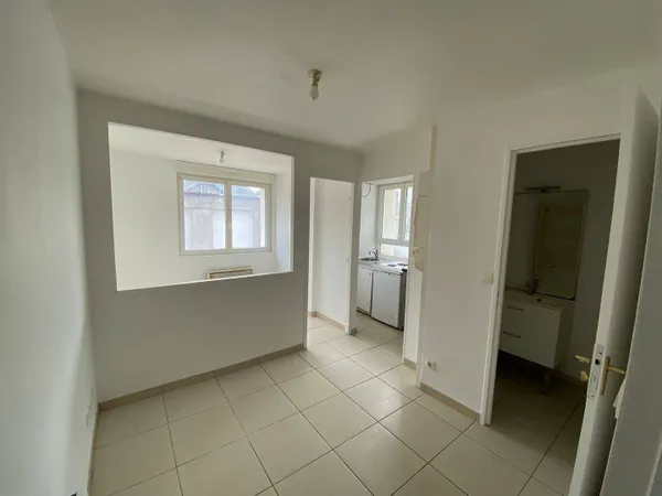 Studio 2 pièces 20 m² 