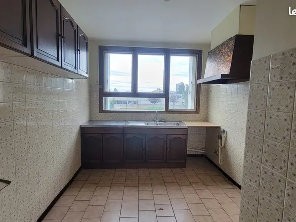 Appartement T3 Laval, quartier cité administrative 