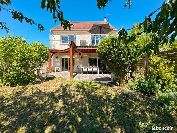 Maison 9 pièces 206 m² 