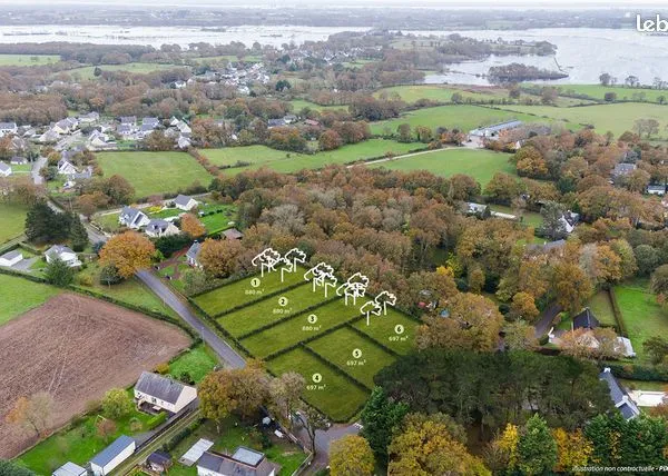 Terrain 697 m² 