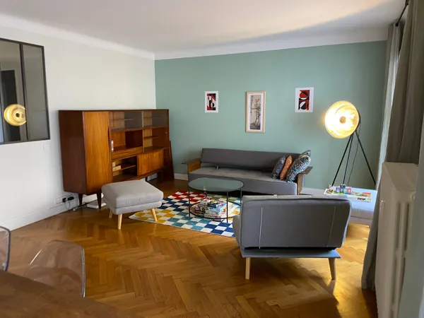 Bel appartement meublé pour famille ou coloc 