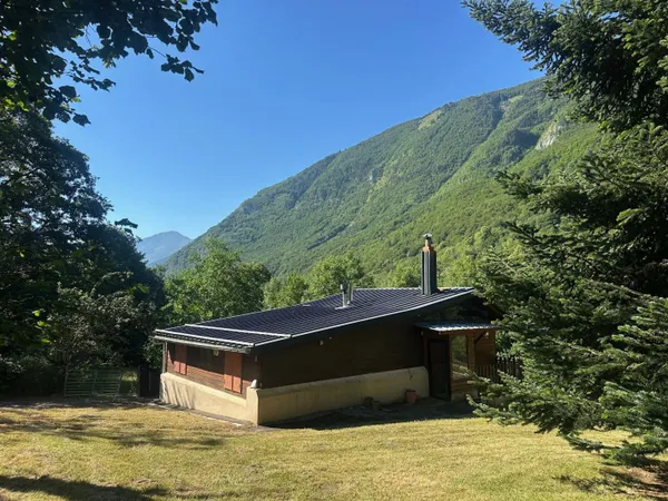 Maison Vente Val-de-Sos 9p 61m² 223000€