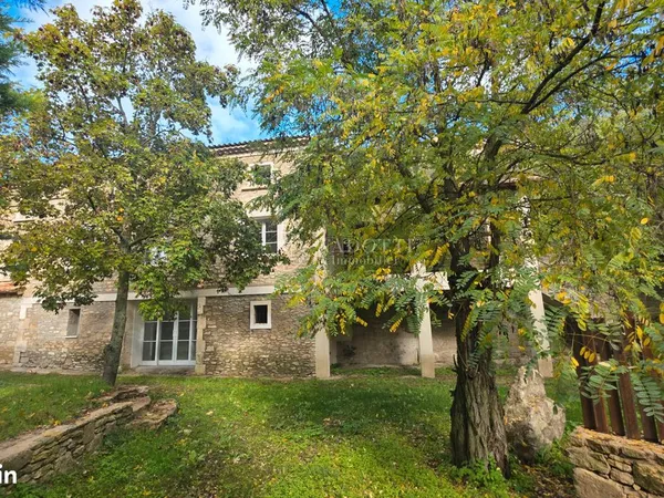 Maison 7 pièces 203 m² 