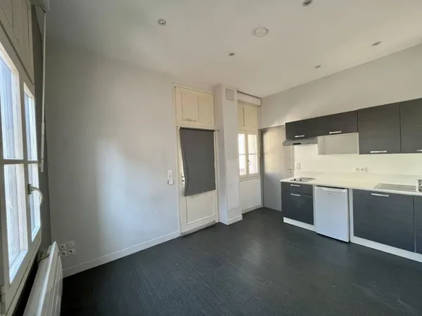 Appartement 1 pièce 16 m² 