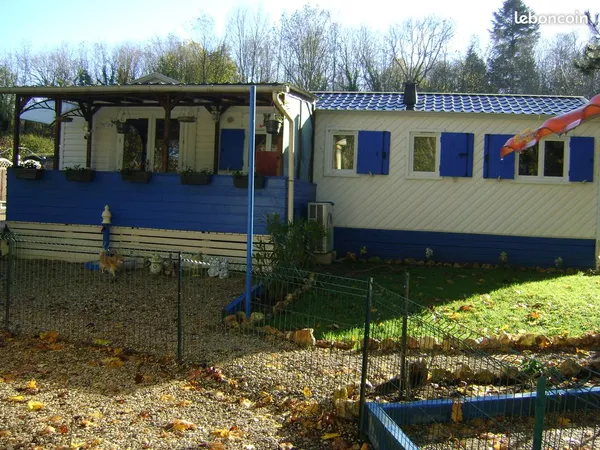 Mobil home manoir moreva de 2006 ( vraiment en suerbe etat ) 