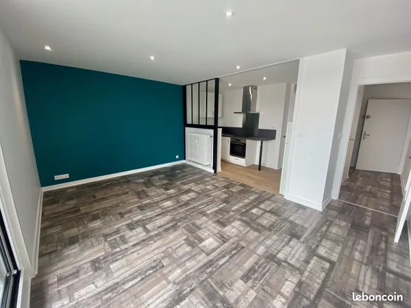 Studio 1 pièce 33 m² 