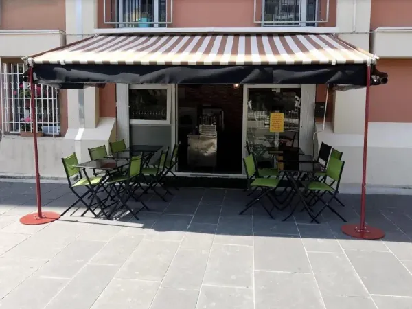 murs occupés à vendre 