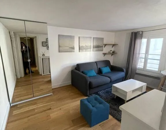 Studio 1 pièce 21 m² 