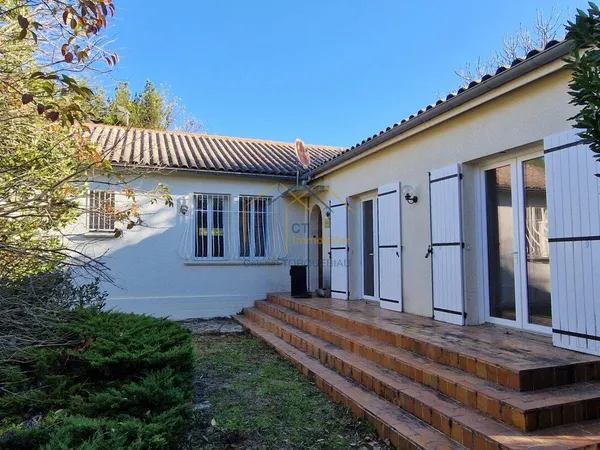 Maison de plain-pied 7 pièces 130 m² 