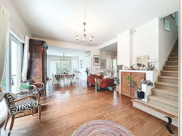 Maison 6 pièces 154 m² 