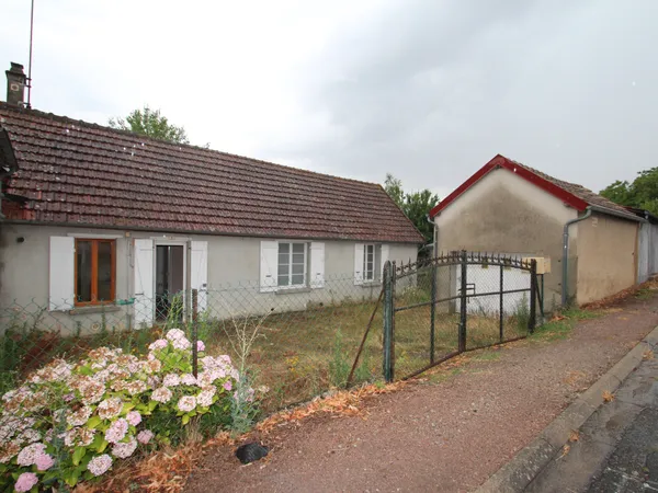 LUCENAY LES AIX, Maison à rénover 