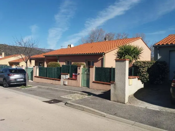 Maison de plain-pied 4 pièces 100 m² 