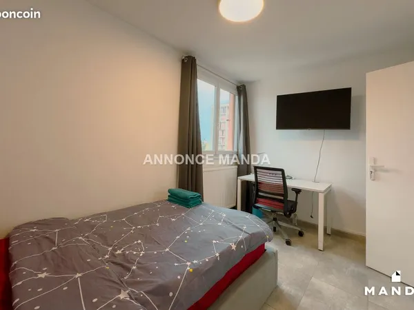 Chambre 6 pièces 10 m² 