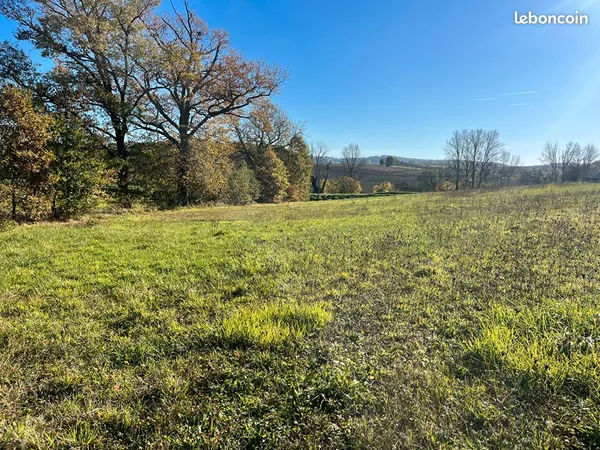 Terrain 1855 m² CANCON 