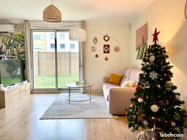 Très bel appartement avec jardin privatif - Lyon 8e Santy - 91 m² 