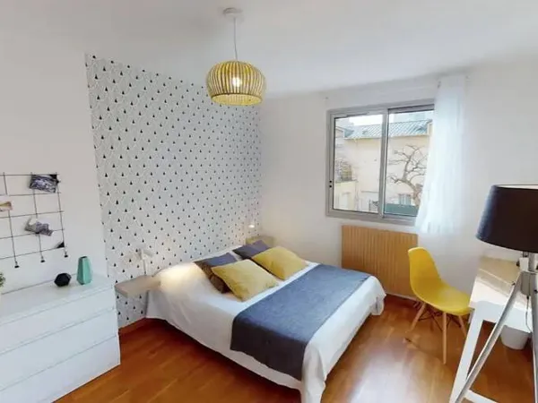 Appartement 6 pièces 80 m² 