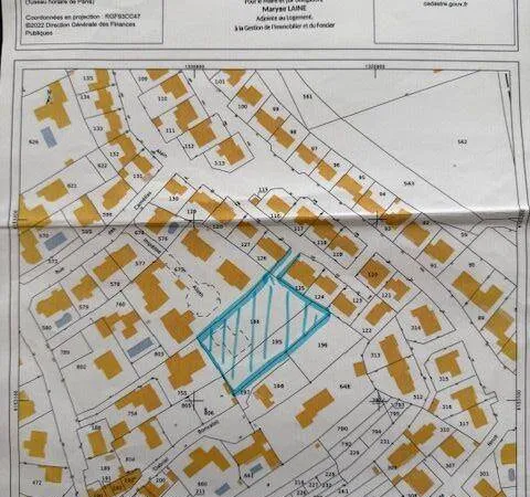 Terrain constructible 1138 m² 