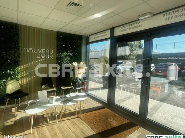 Bureaux 60 m² 