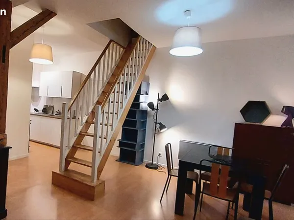Duplex 3P meublé centre île 5 min gare 