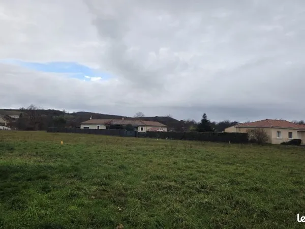 Terrain 915 m² Semalens 