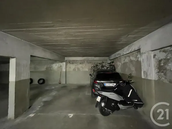 Parking 11 m² 