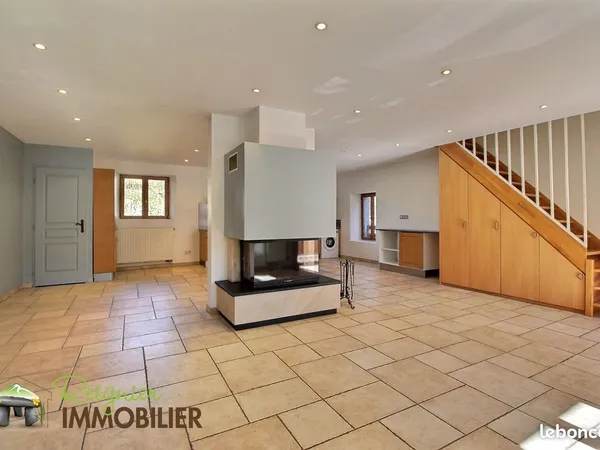 BONNE - Joli T4 duplex de 90,23m² + stationnement 