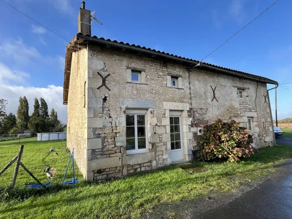 Maison Usson Du Poitou 7 pièce(s) 208 m2 