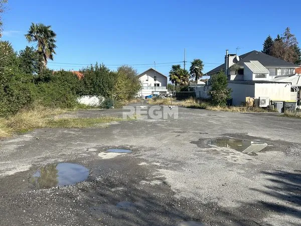 Terrain 1500 m² Pau 