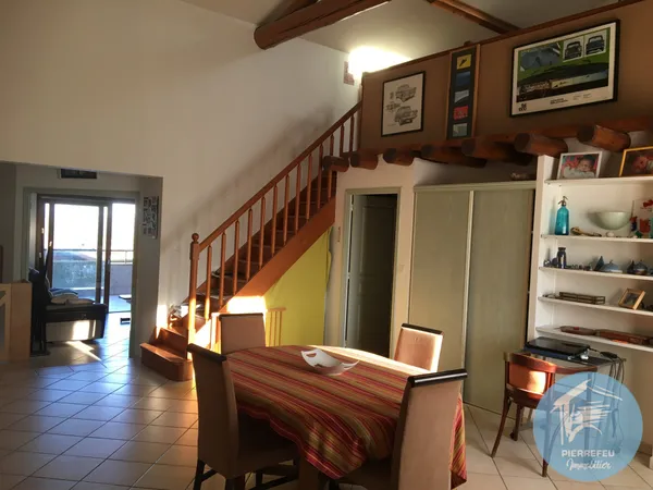 APPARTEMENT T5 AVEC TERRASSE ET GARAGE - SARCEY 