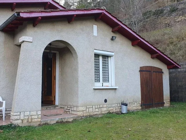 Maison de plain-pied 4 pièces 86 m² 