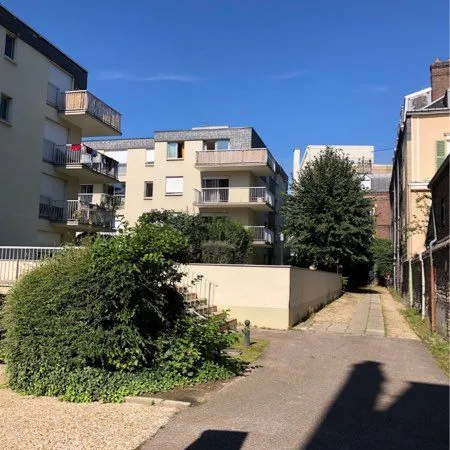 Location T2 calme et sécurisé 5mn gare sncf 
