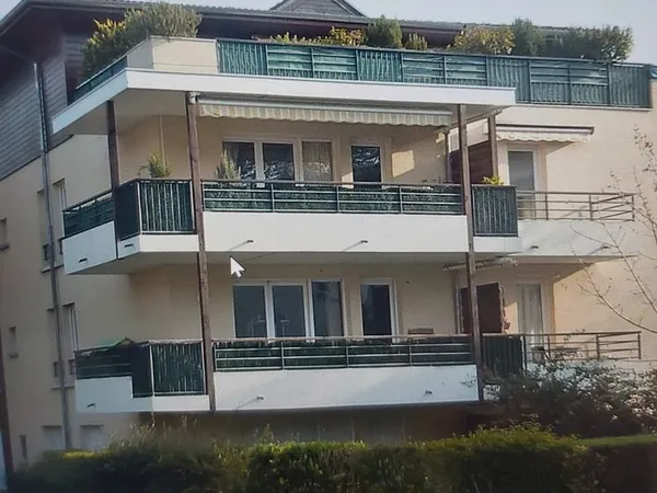Appartement 74 m² T3 RD jardin avec garage fermé 