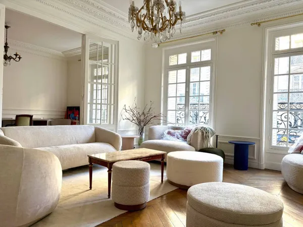 Appartement 5 pièces 140 m² 