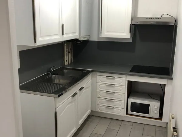 Studio 1 pièce 35 m² 