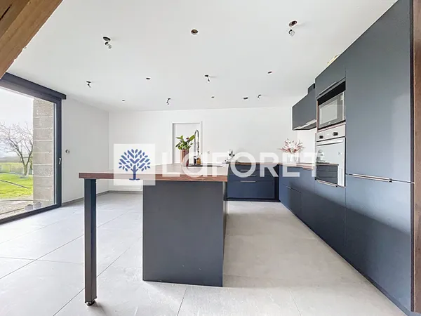 Maison 5 pièces 162 m² 