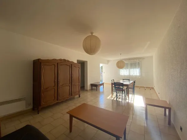 Appartement 2 pièces 74 m² 