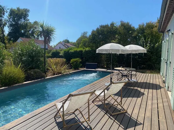 Villa 'Coup de coeur' T6/T7 avec piscine 11m, jardin paysagé 