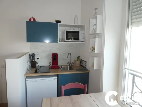 Studio 1 pièce 17 m² 