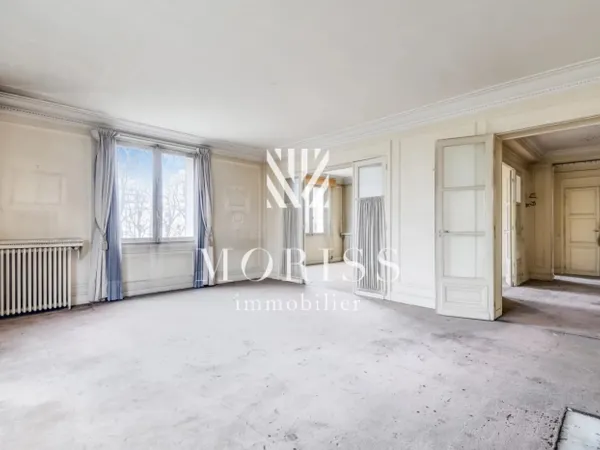 Neuilly-sur-Seine Appartement de 5 pièces de 179 m2 + 7 m2 de ch 