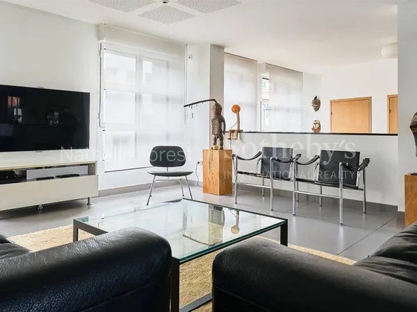 Maison 5 pièces 216 m² 