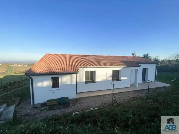 Maison de plain-pied 5 pièces 81 m² 