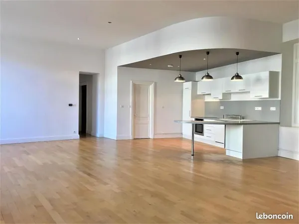 Appartement 5 pièces 158 m² 